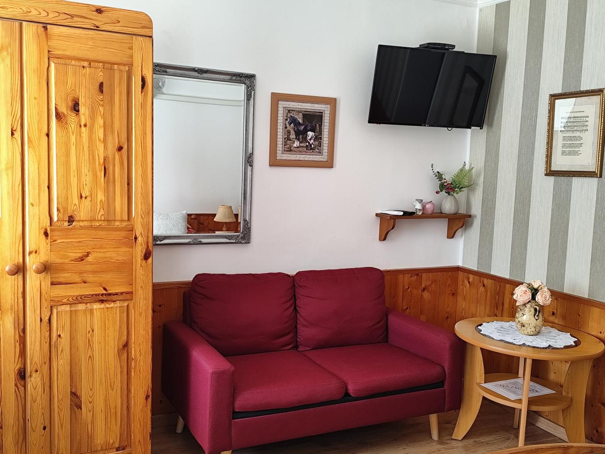Bobita Apartmanhaz ซิลวาชวาร็อด ภายนอก รูปภาพ